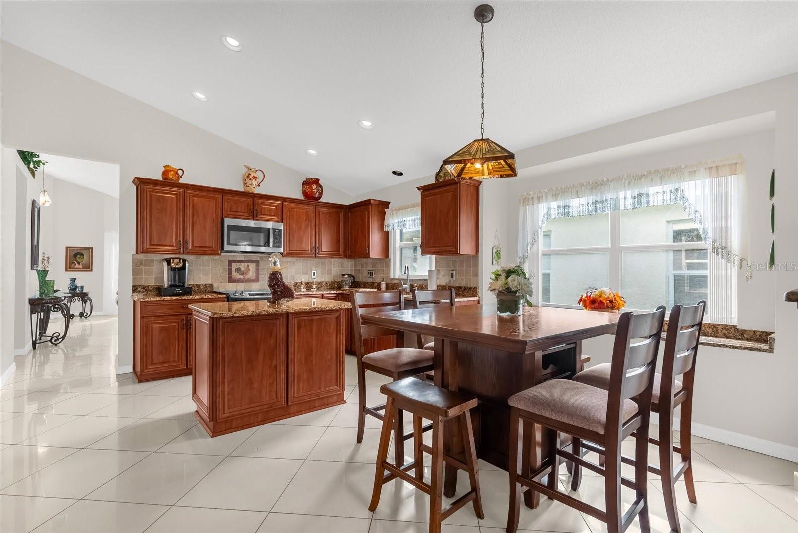 Image 9 of 32 For 12376 Arlington Park Lane