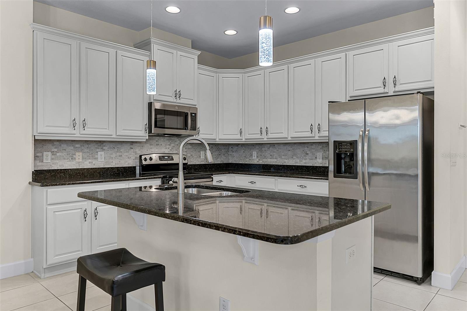 Image 3 of 18 For 2504 Sapphire Greens Lane