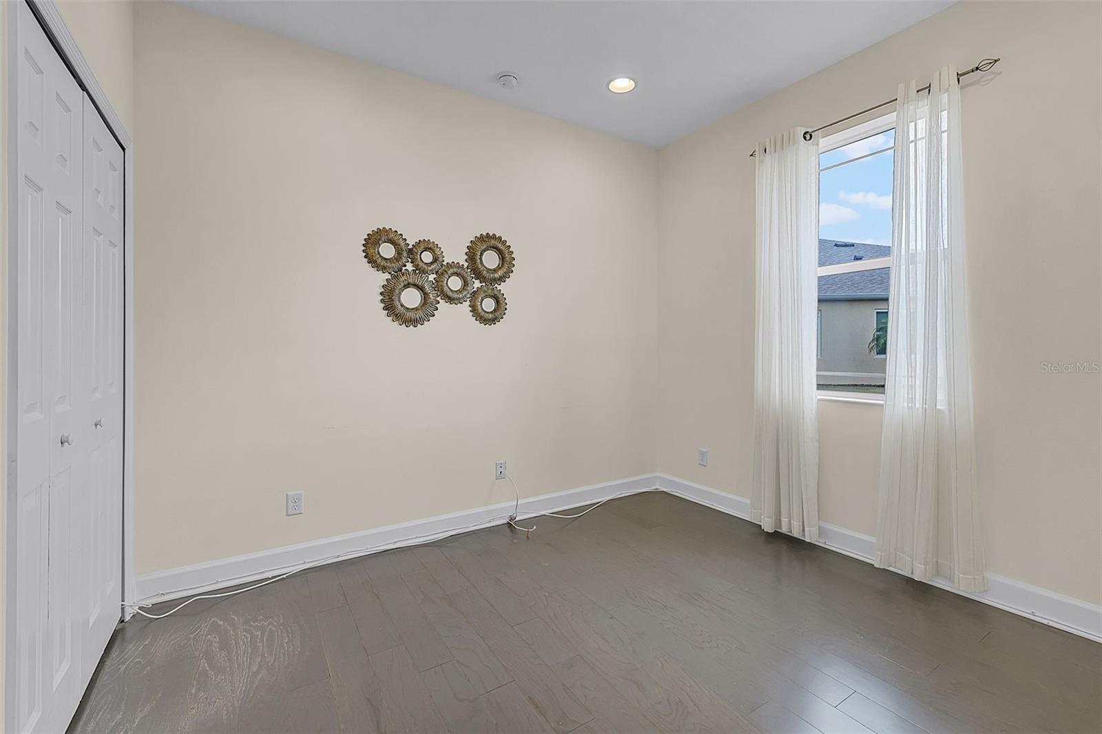 Image 9 of 18 For 2504 Sapphire Greens Lane