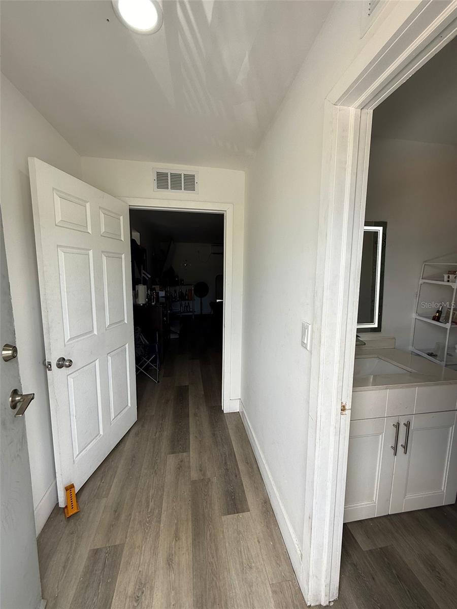 Image 22 of 28 For 2313 59 Avenue