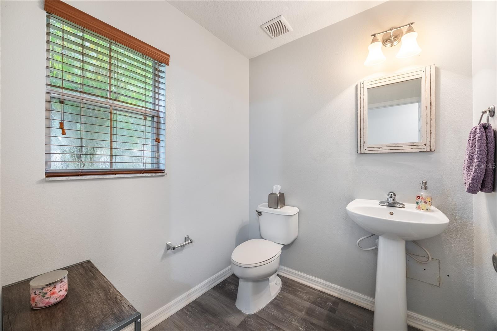 Image 17 of 22 For 2452 Formax Drive