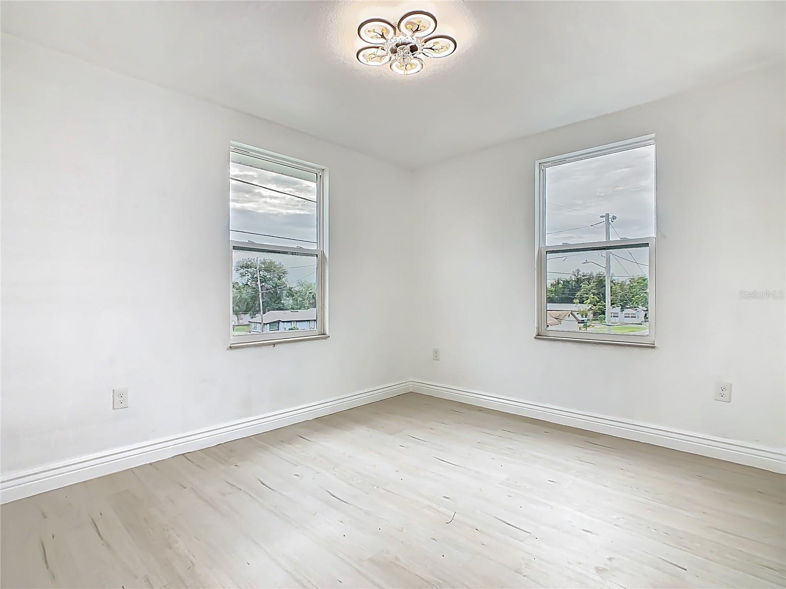 Image 14 of 35 For 1132 Avenue K