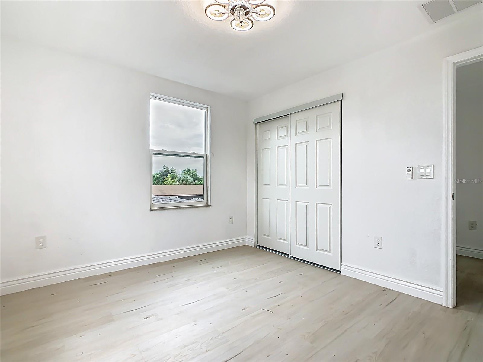 Image 15 of 35 For 1132 Avenue K