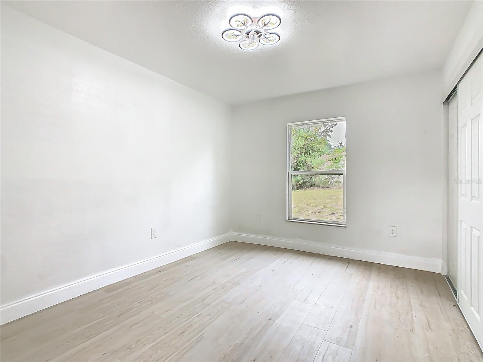 Image 33 of 35 For 1132 Avenue K