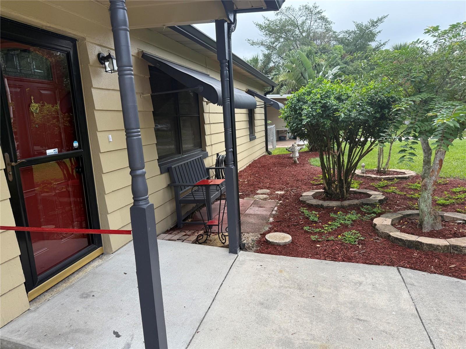 Image 2 of 23 For 421 Kentia Road