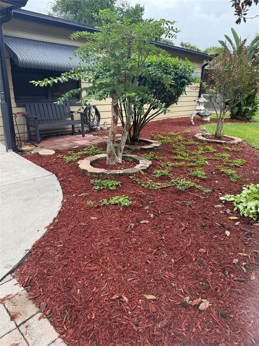 Image 23 of 23 For 421 Kentia Road