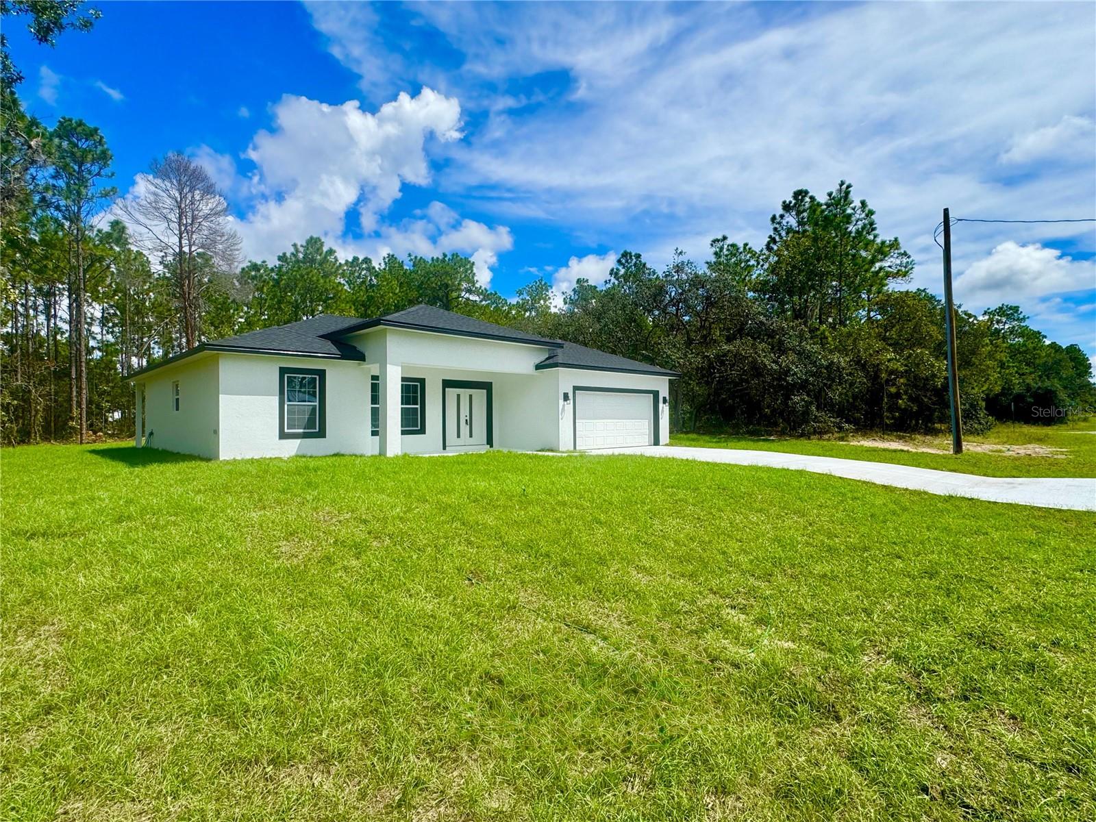 Listing photo id 2 for 1491 Palmview Drive