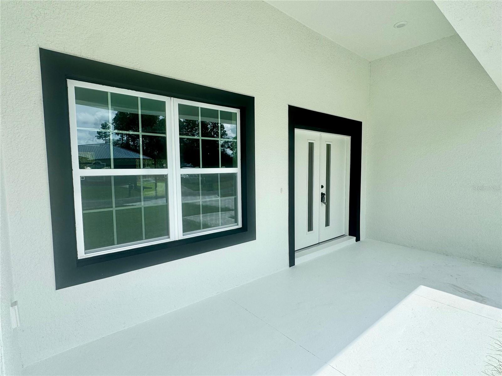 Listing photo id 4 for 1491 Palmview Drive