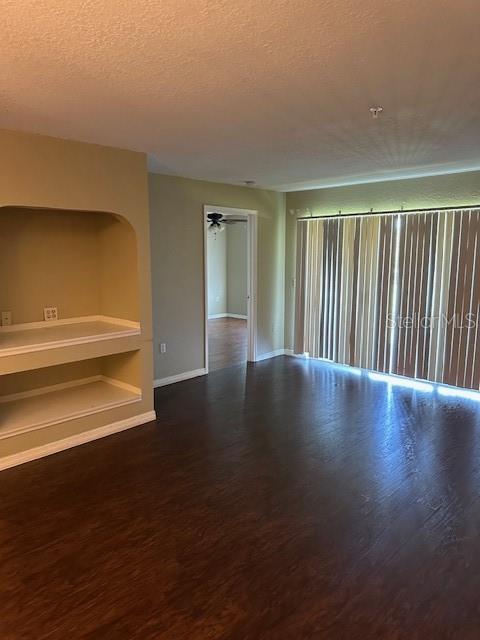 Image 5 of 10 For 13827 Fairway Island Drive 1234