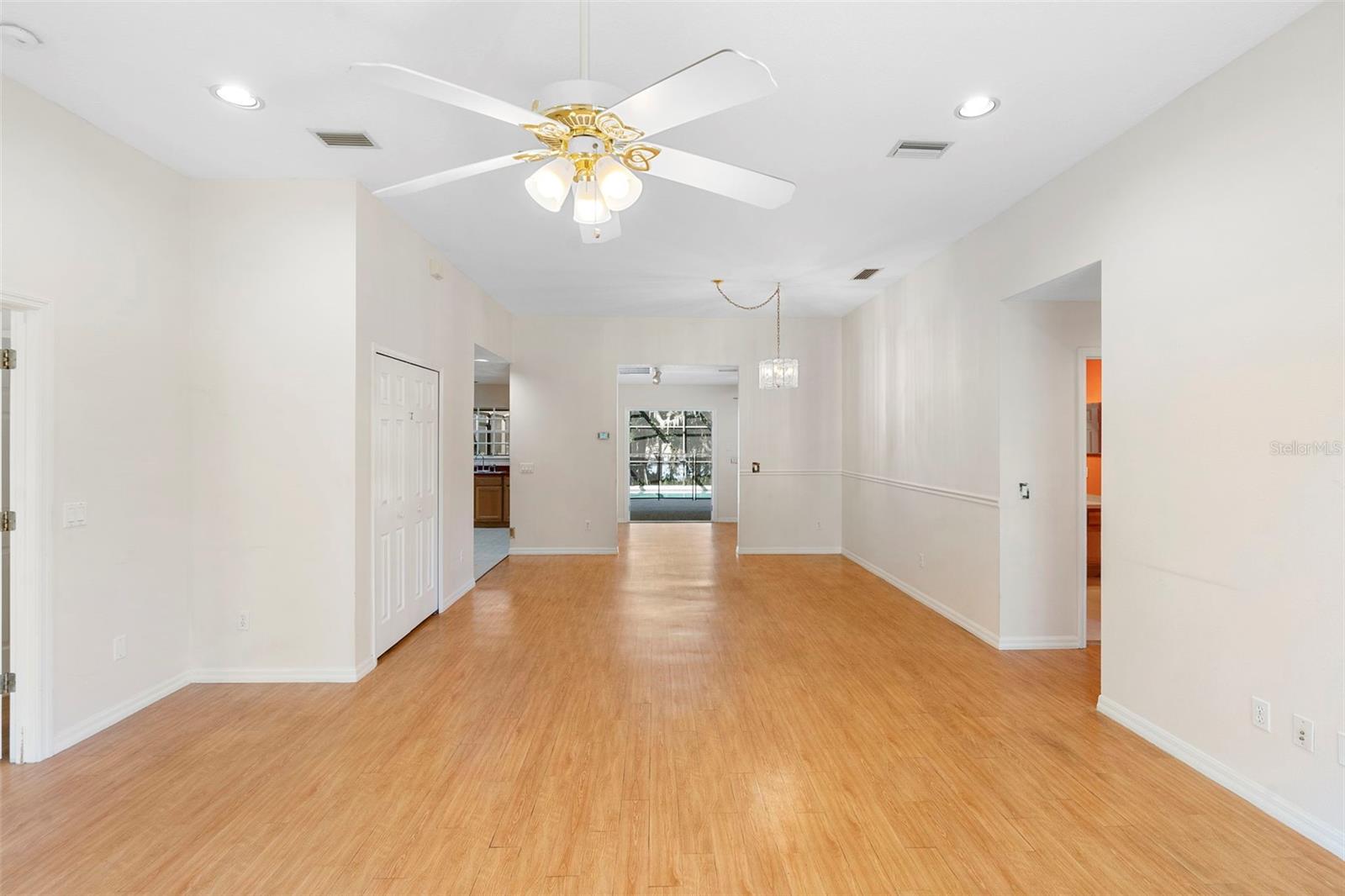 Image 24 of 30 For 1460 Lake Markham Road