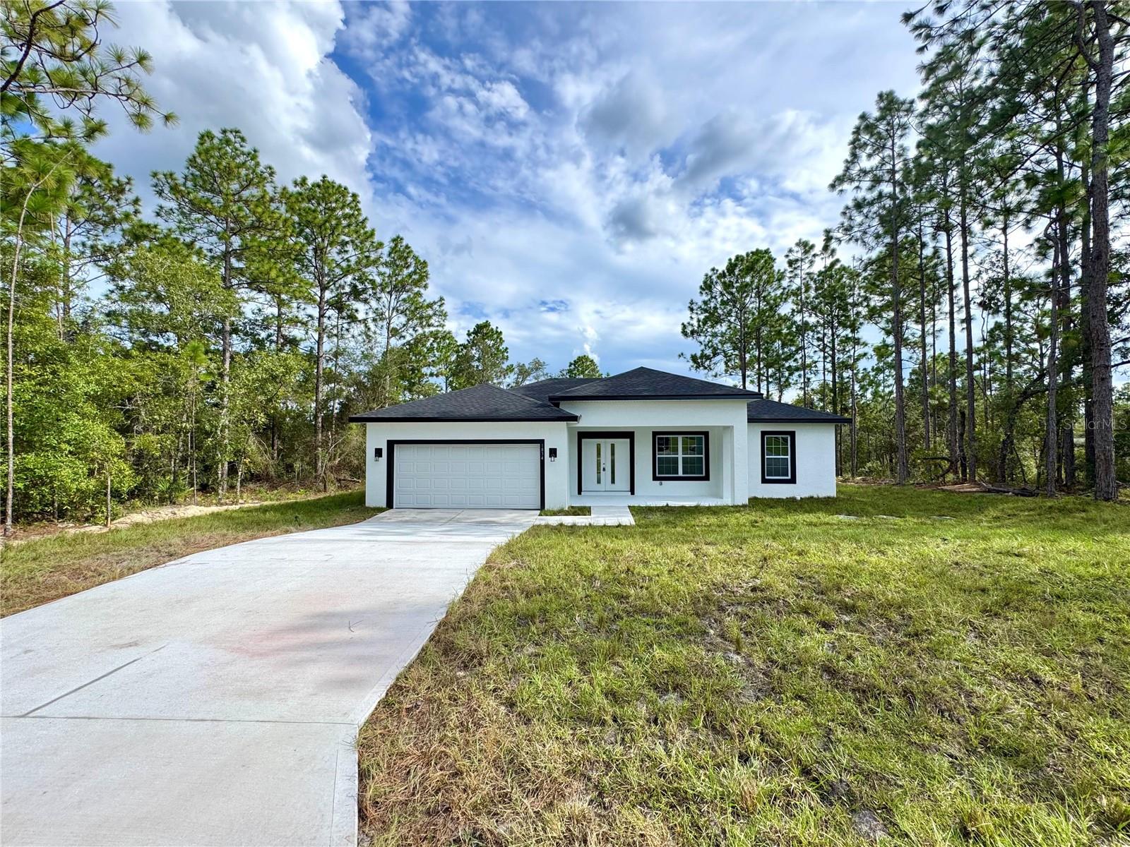 Listing photo id 0 for 1834 Linden Drive