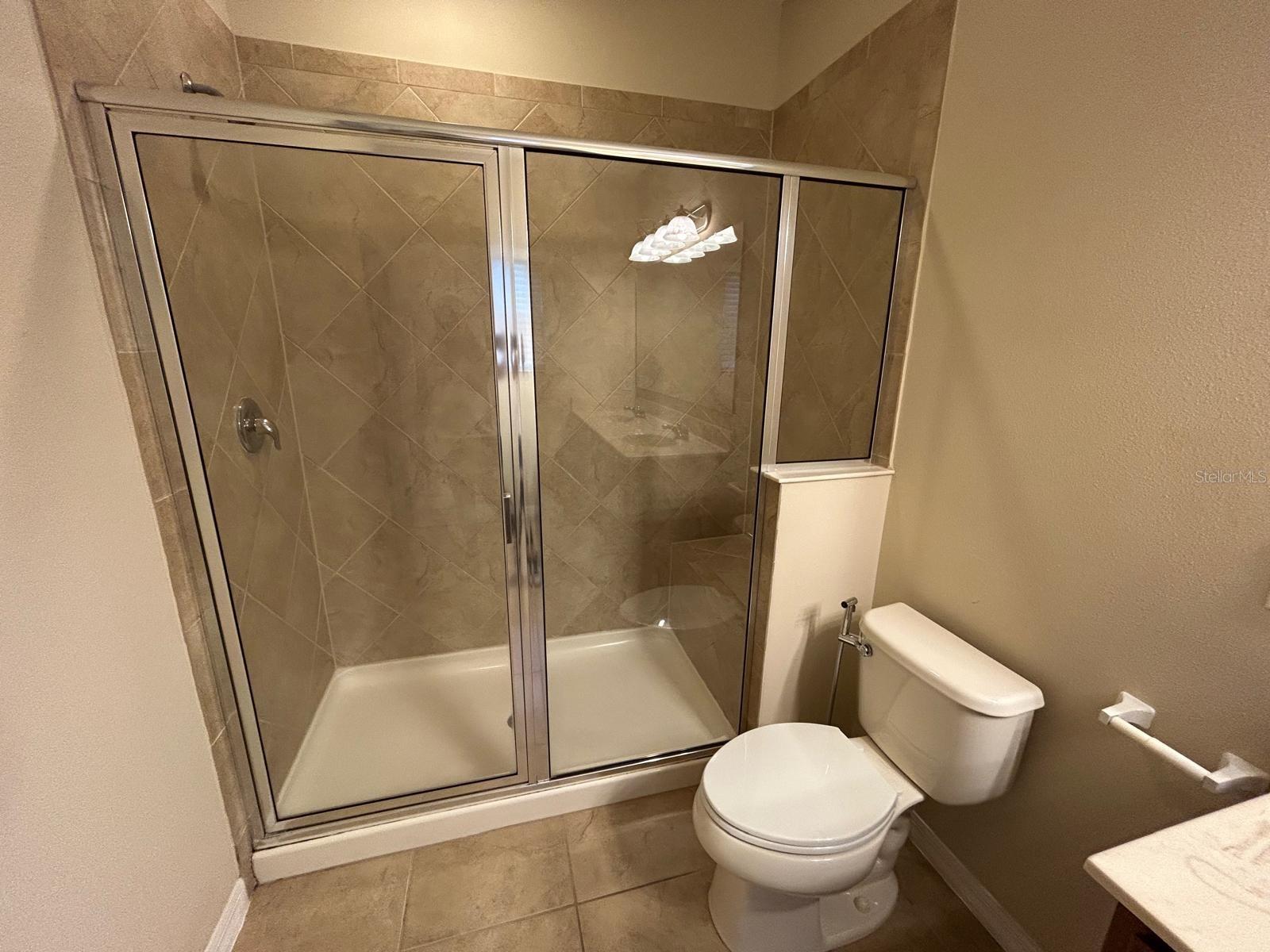 Image 11 of 19 For 11213 Grander Drive