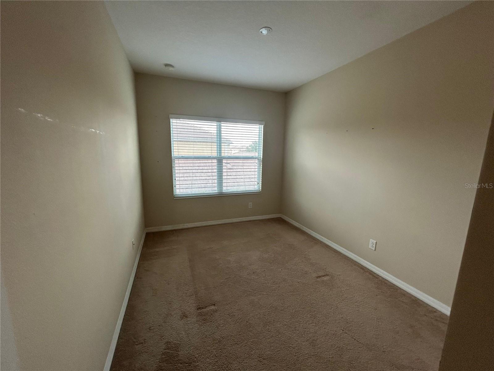 Image 12 of 19 For 11213 Grander Drive