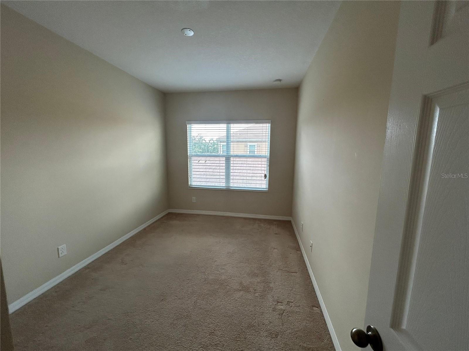 Image 14 of 19 For 11213 Grander Drive