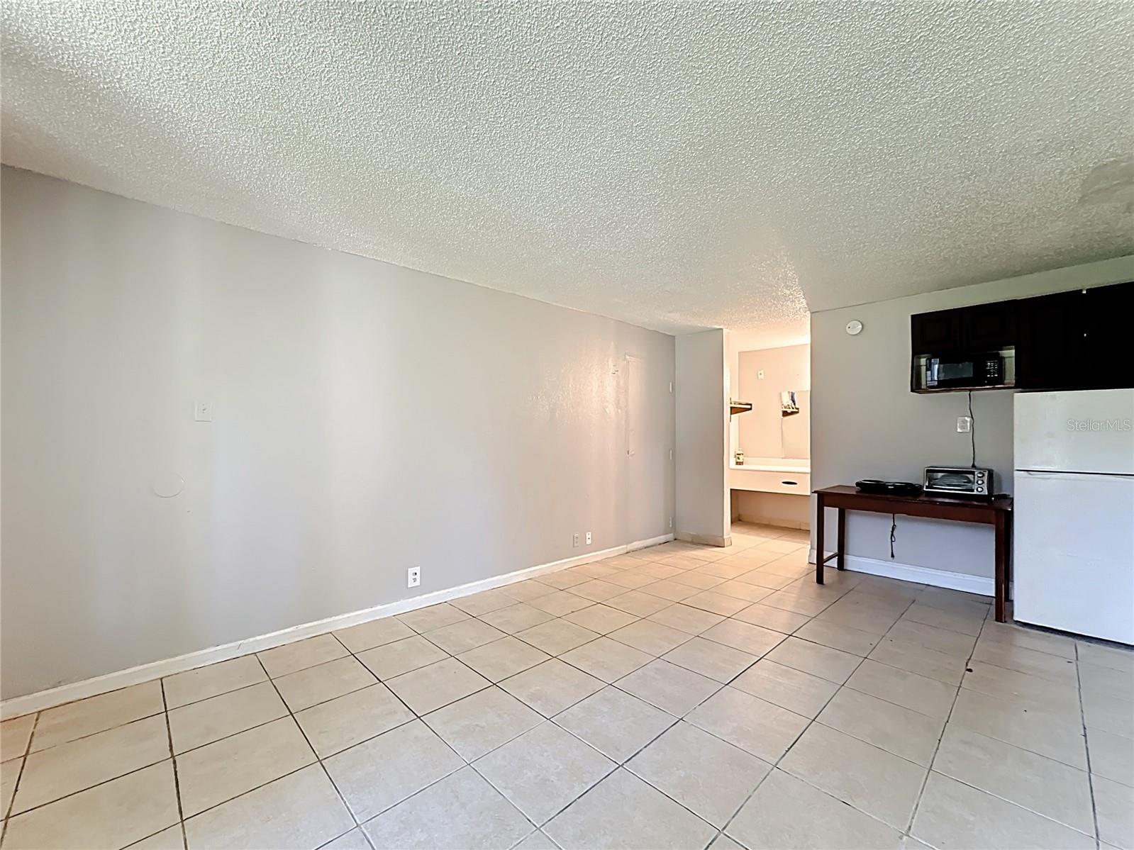 Image 4 of 30 For 7900 Orange Blossom Trail 1108
