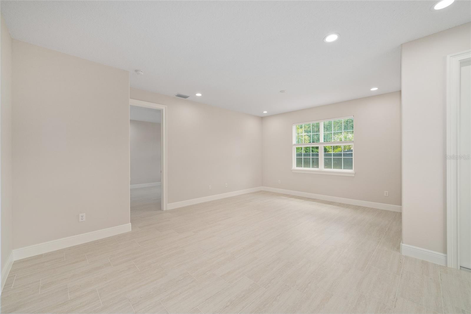 Image 11 of 50 For 3736 137th Lane