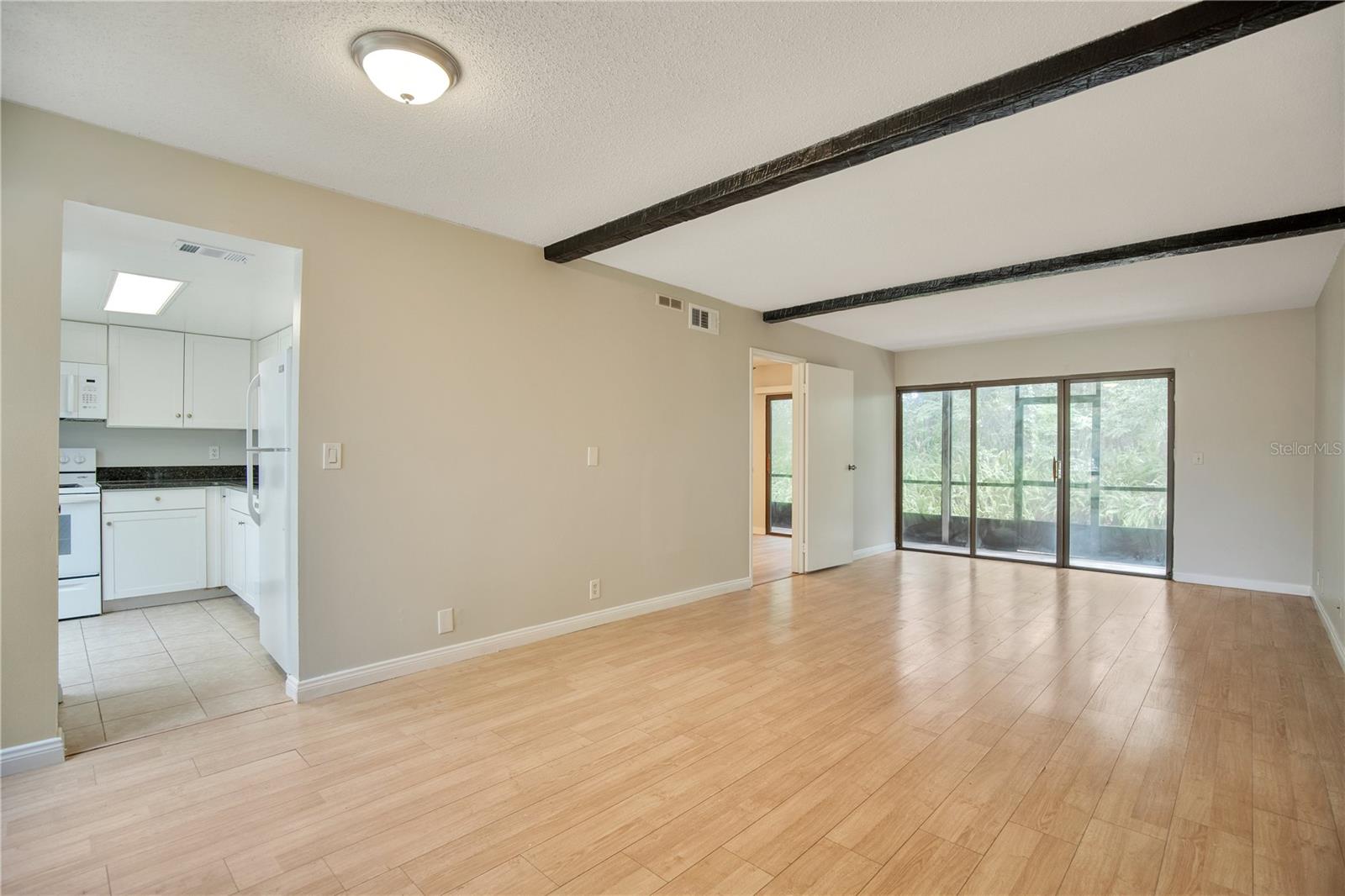 Image 8 of 15 For 10 Sheoah Boulevard 5