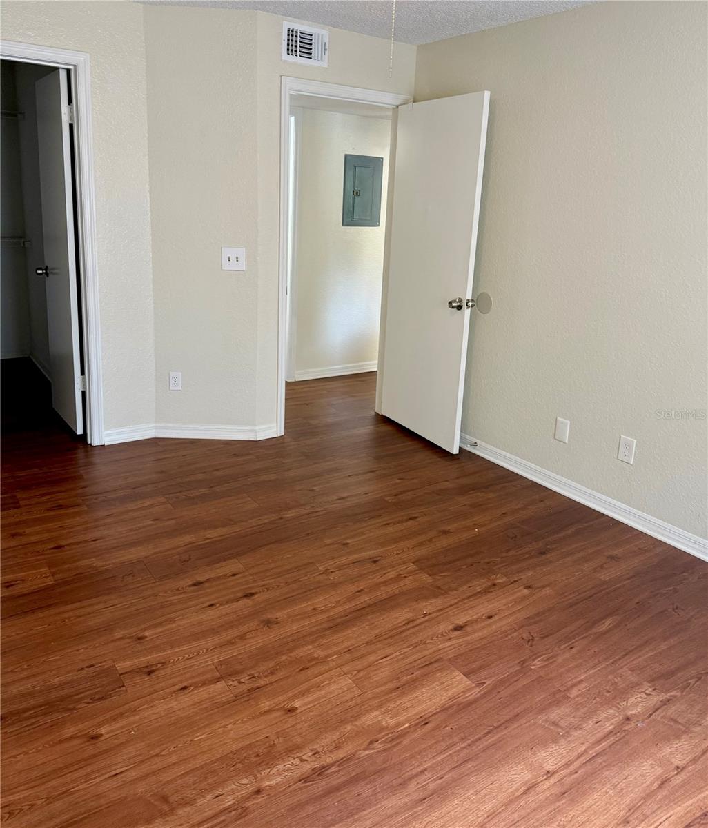 Image 19 of 23 For 1021 Hiawassee Road 3933