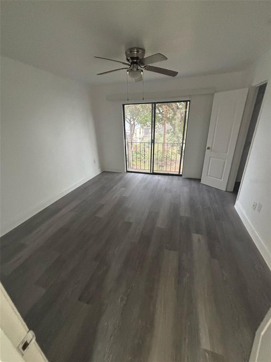 Image 10 of 19 For 5930 Village Circle Ge