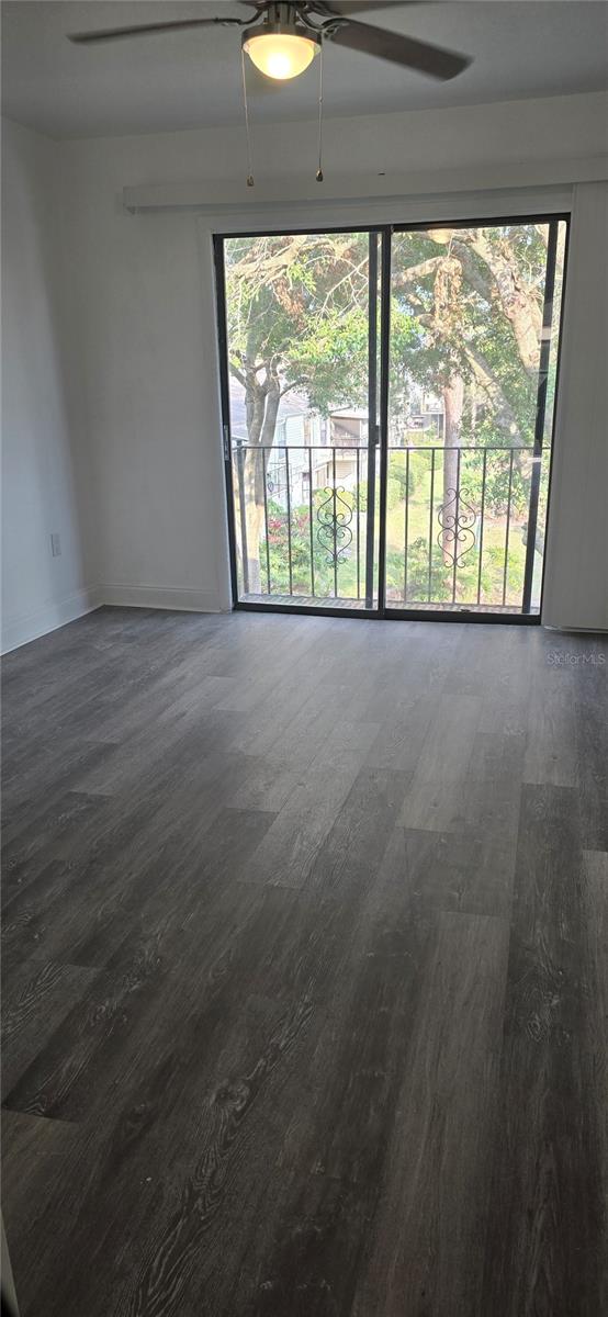 Image 11 of 19 For 5930 Village Circle Ge