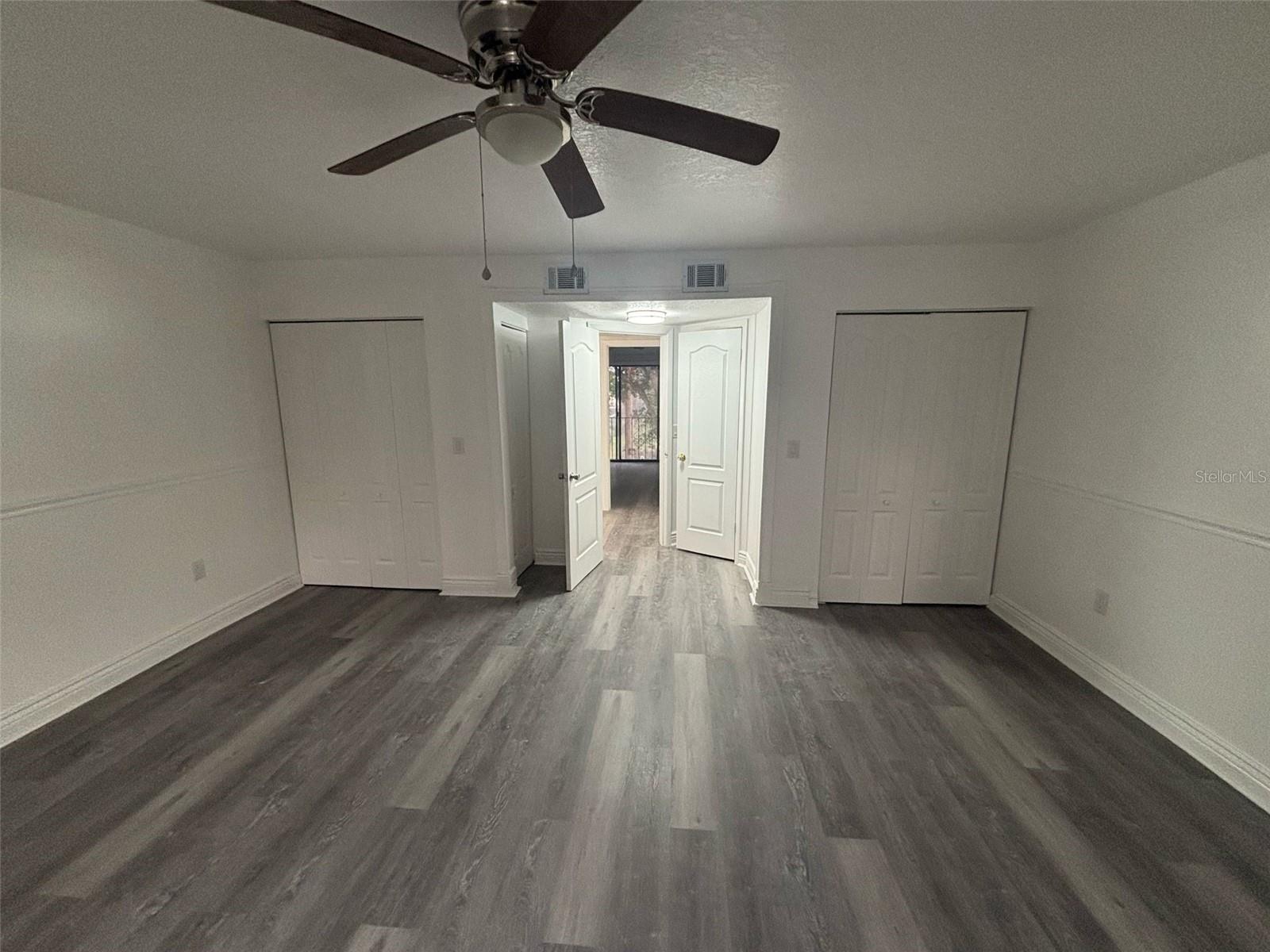 Image 13 of 19 For 5930 Village Circle Ge