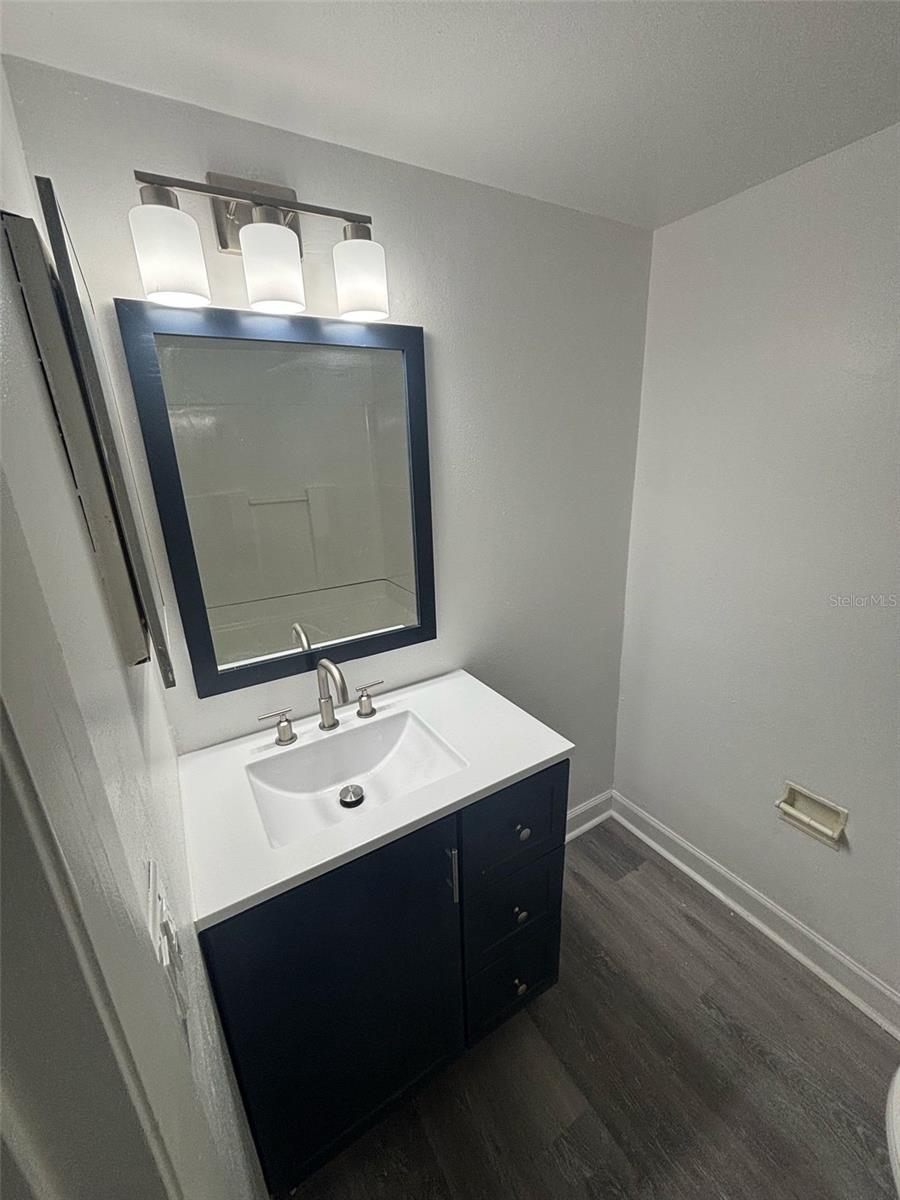 Image 16 of 19 For 5930 Village Circle Ge