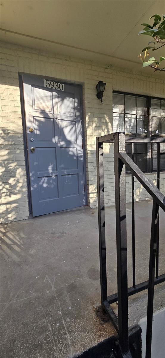 Image 2 of 19 For 5930 Village Circle Ge