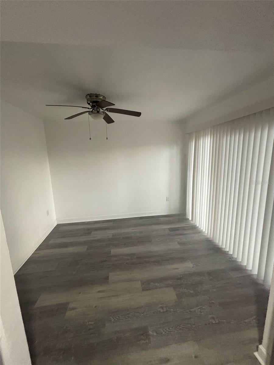 Image 4 of 19 For 5930 Village Circle Ge