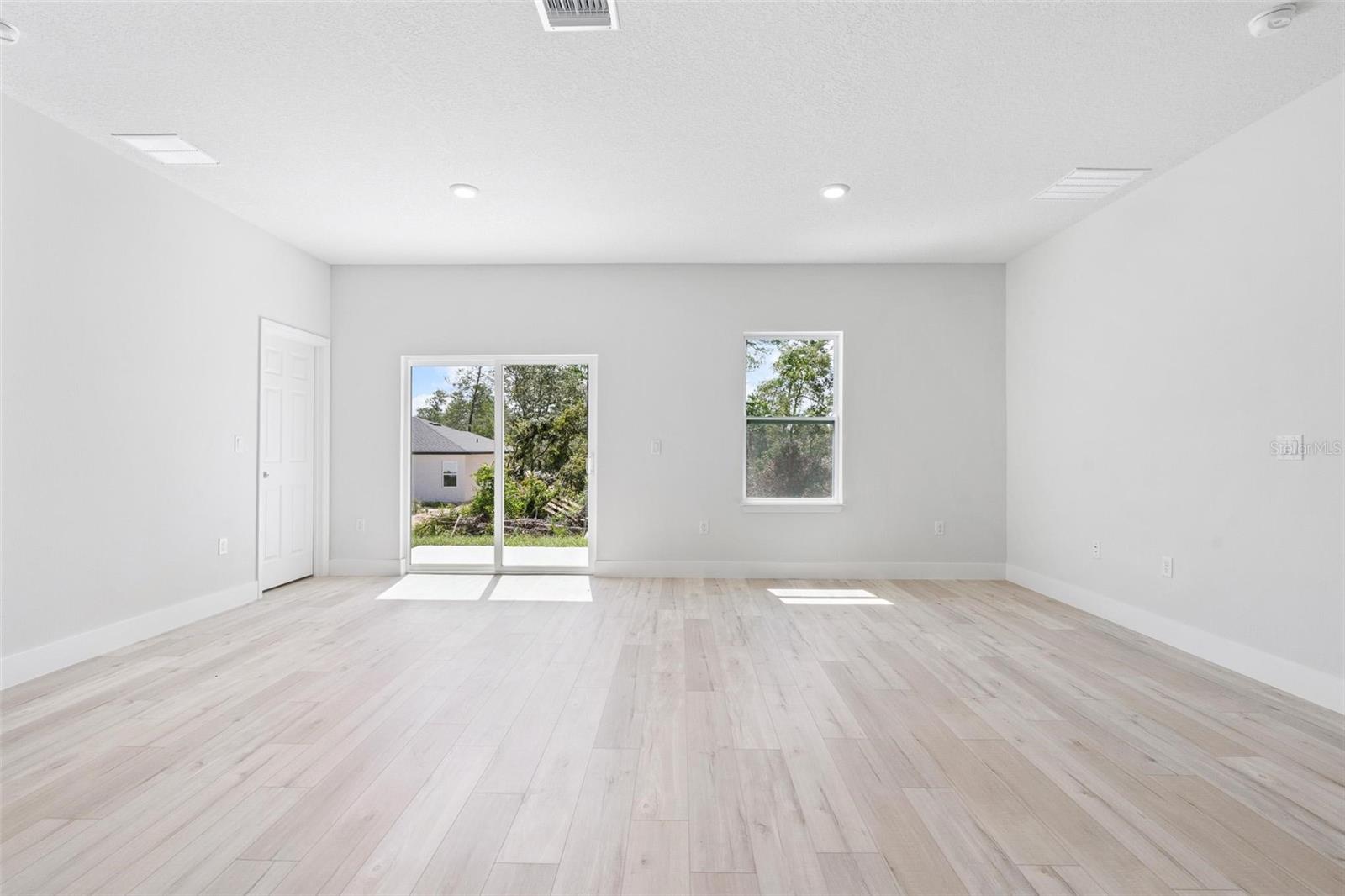 Image 8 of 44 For 2660 Sw 162nd Street Rd