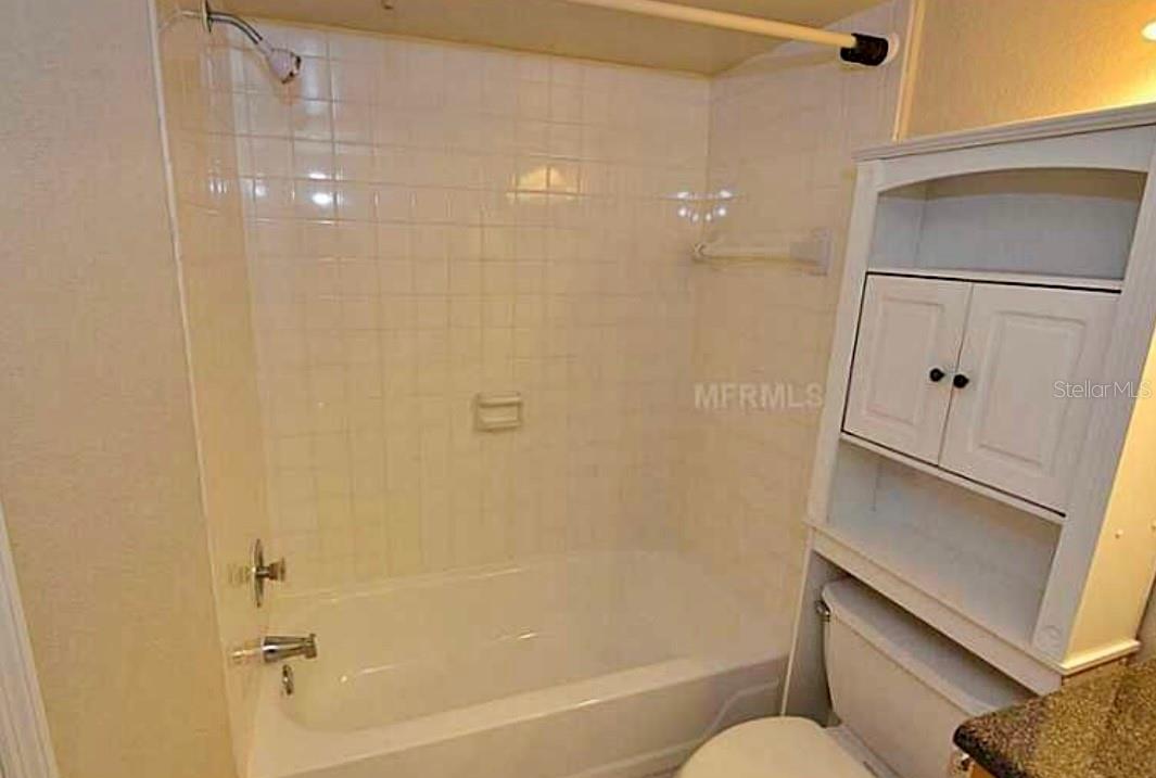 Image 10 of 10 For 390 Woodside Drive 202