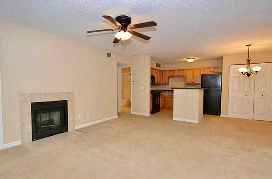 Image 8 of 10 For 390 Woodside Drive 202