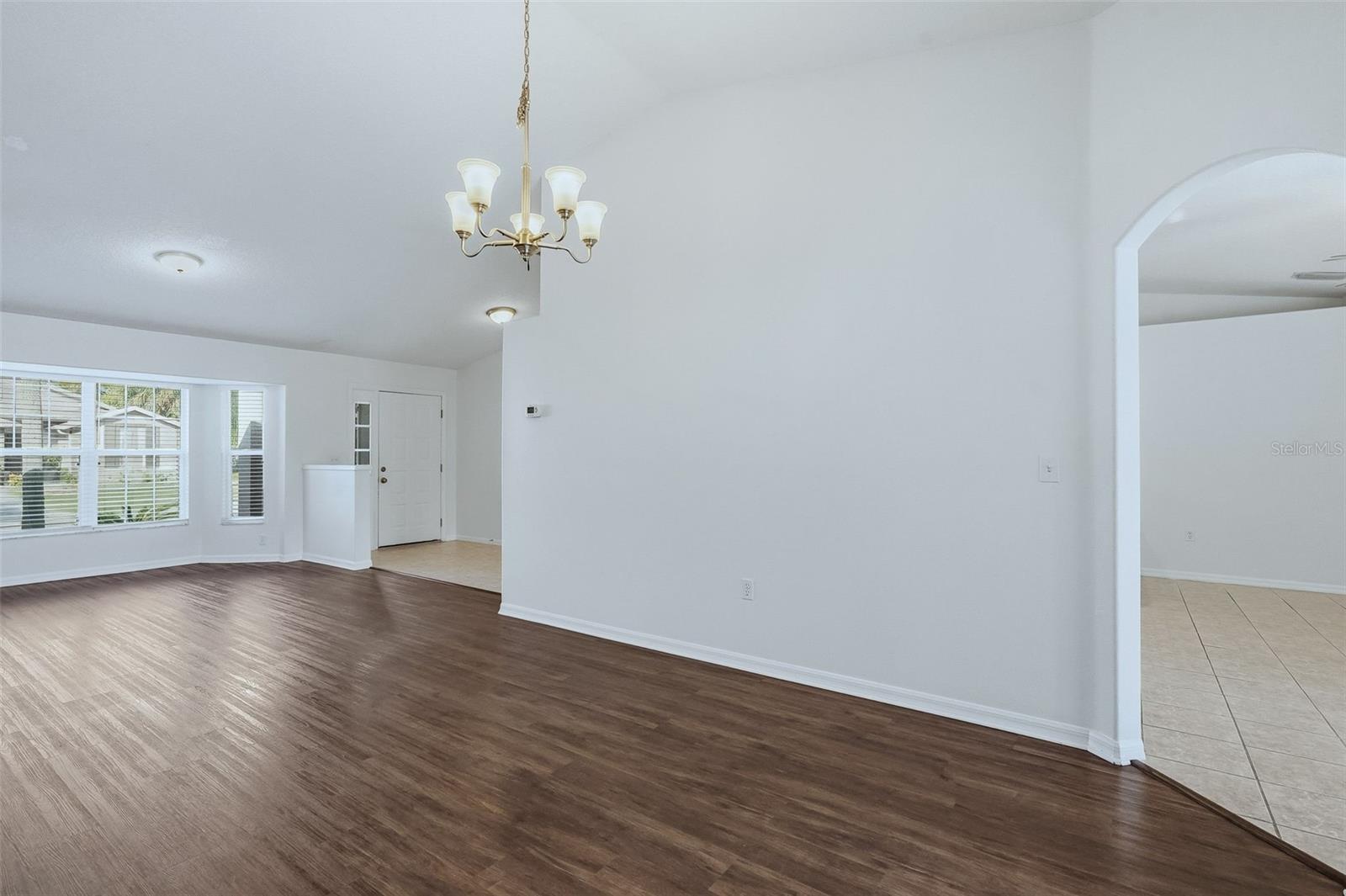 Image 4 of 31 For 5807 28th Street E