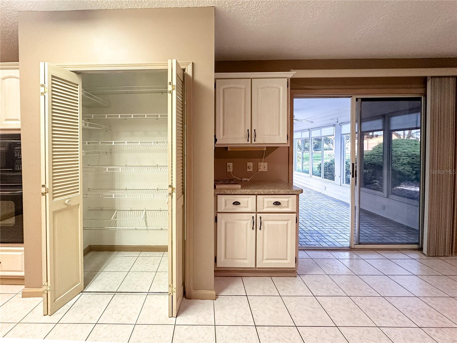 Image 15 of 58 For 1204 Maria Court