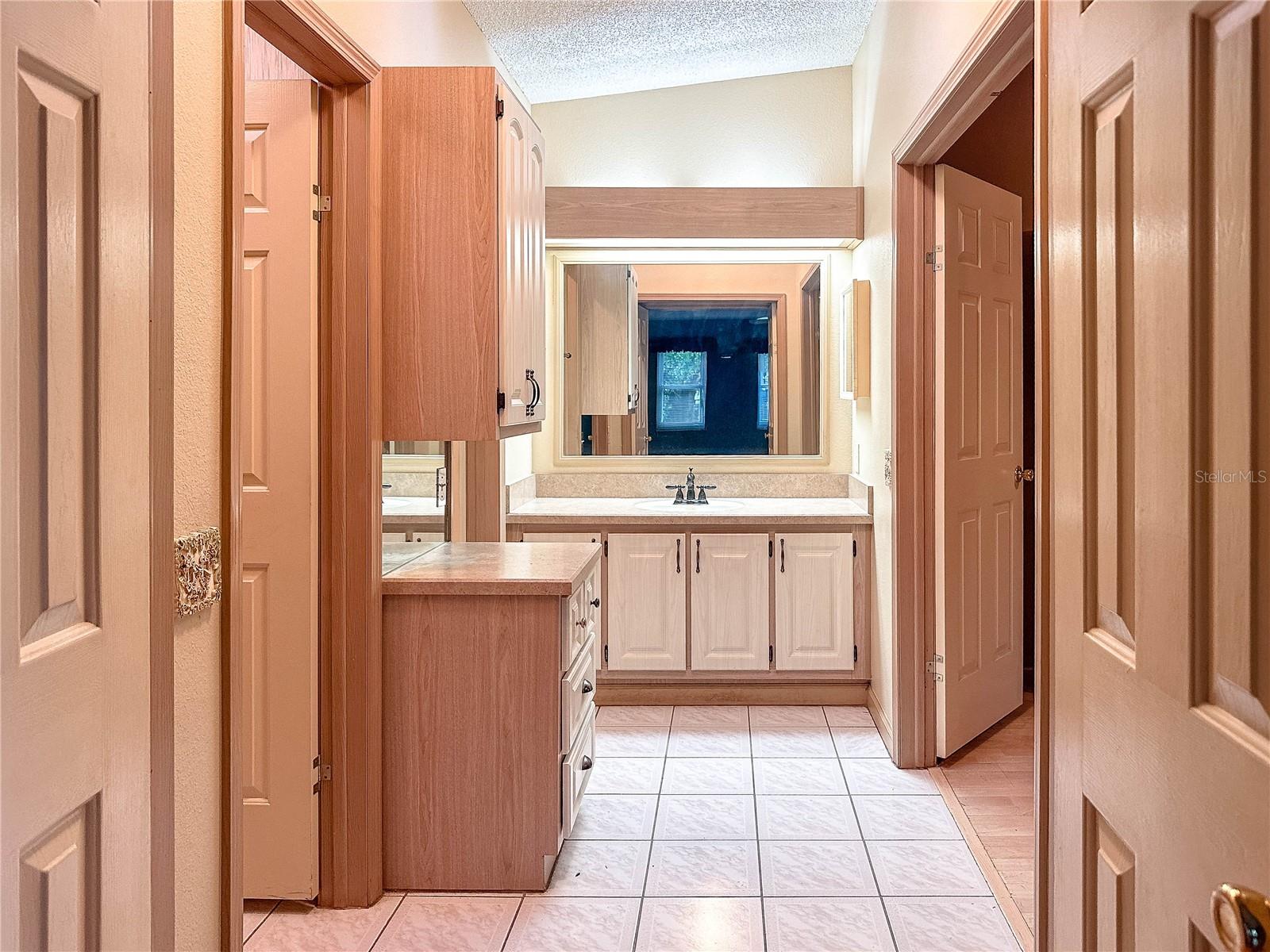 Image 22 of 58 For 1204 Maria Court