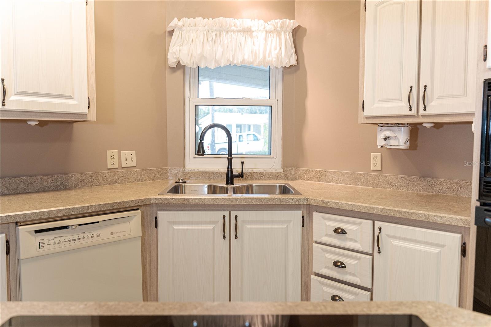 Image 26 of 58 For 1204 Maria Court