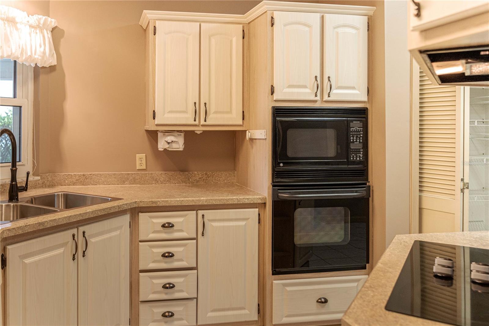 Image 27 of 58 For 1204 Maria Court