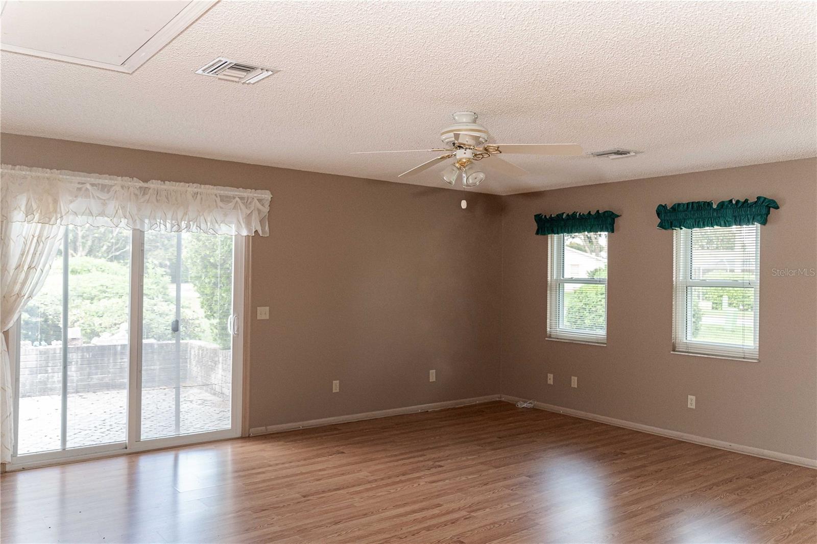 Image 32 of 58 For 1204 Maria Court