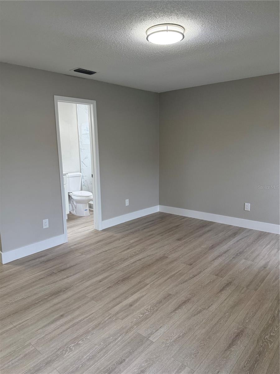 Image 19 of 27 For 1148 Galahad Drive