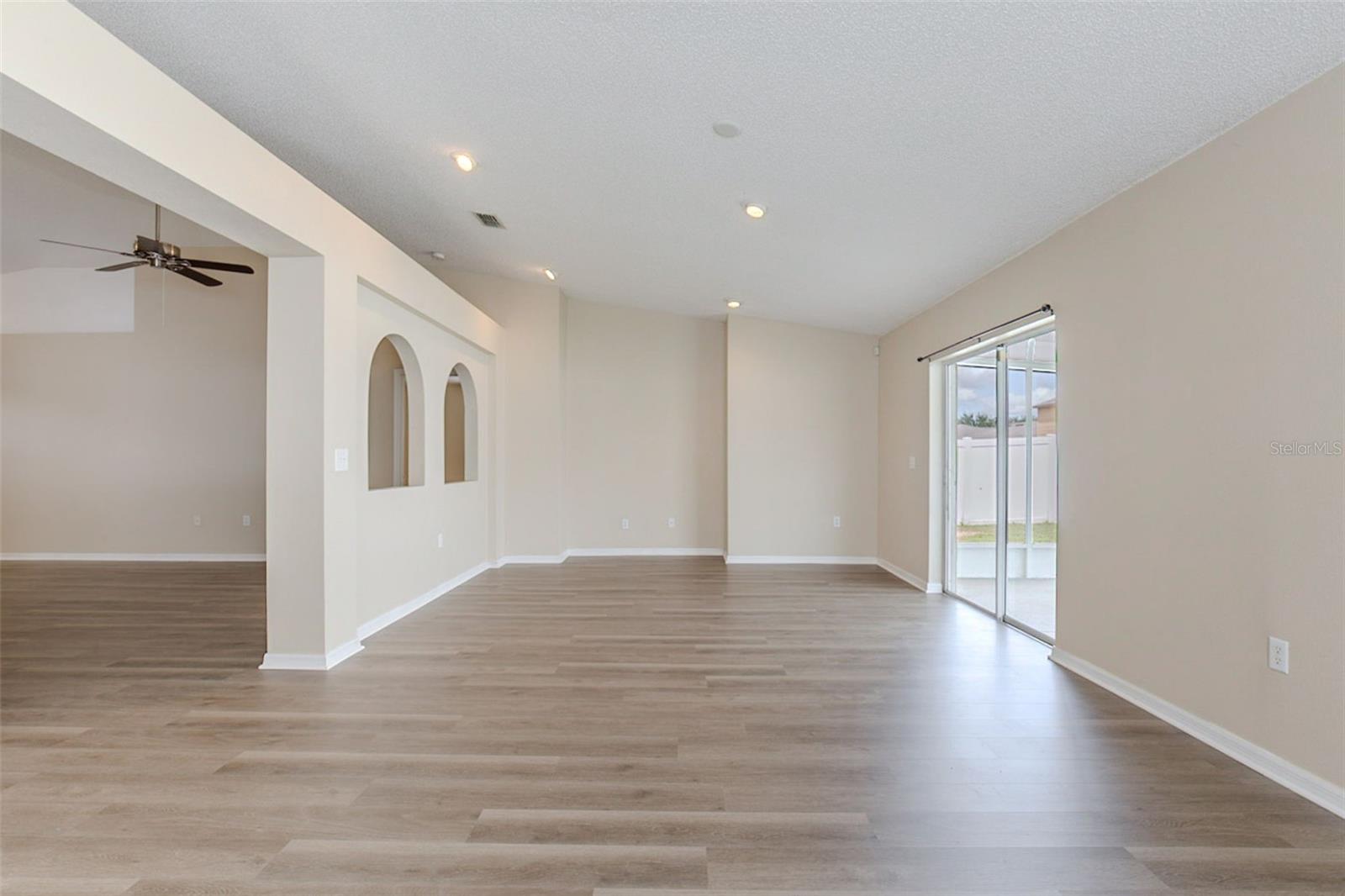 Image 18 of 38 For 12936 Bridleford Drive