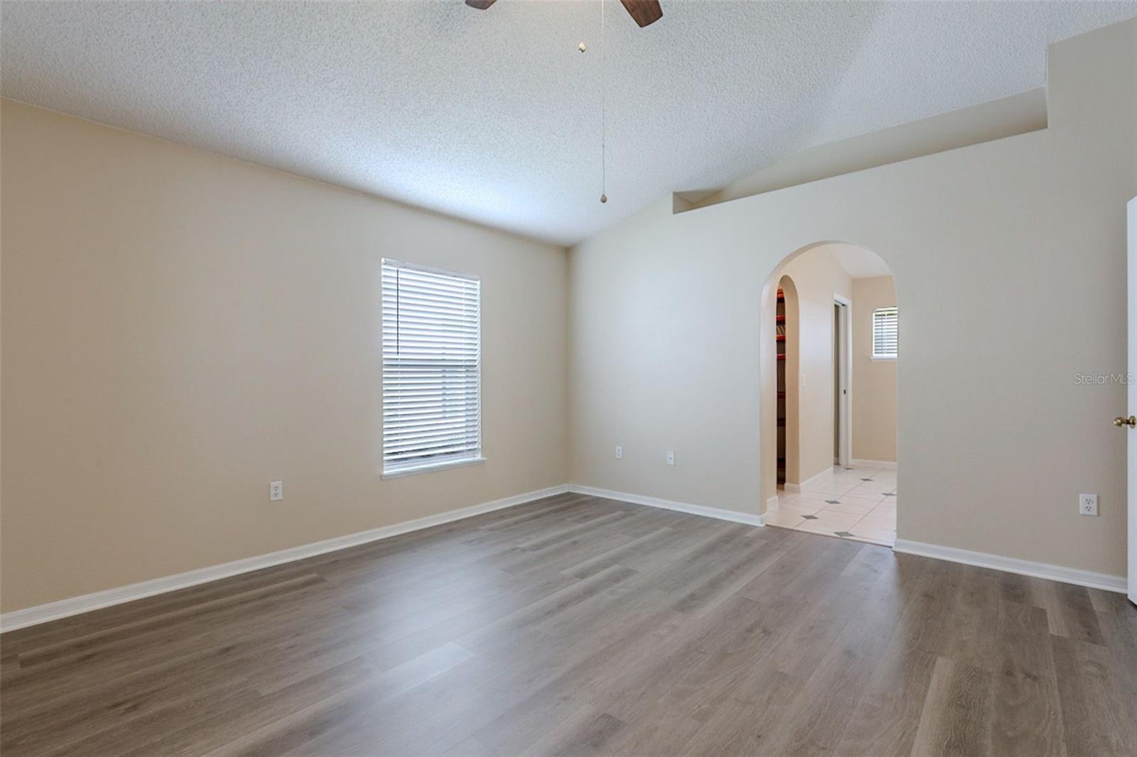 Image 23 of 38 For 12936 Bridleford Drive