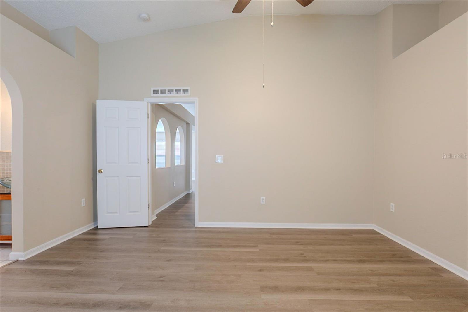 Image 26 of 38 For 12936 Bridleford Drive