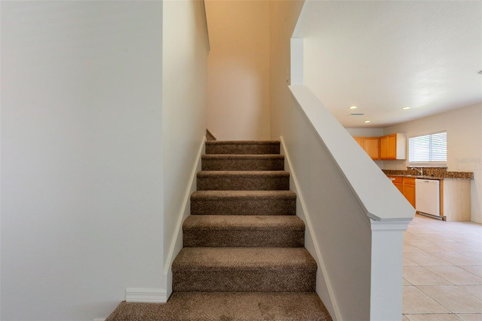 Image 13 of 45 For 6924 Lake Eaglebrooke Drive