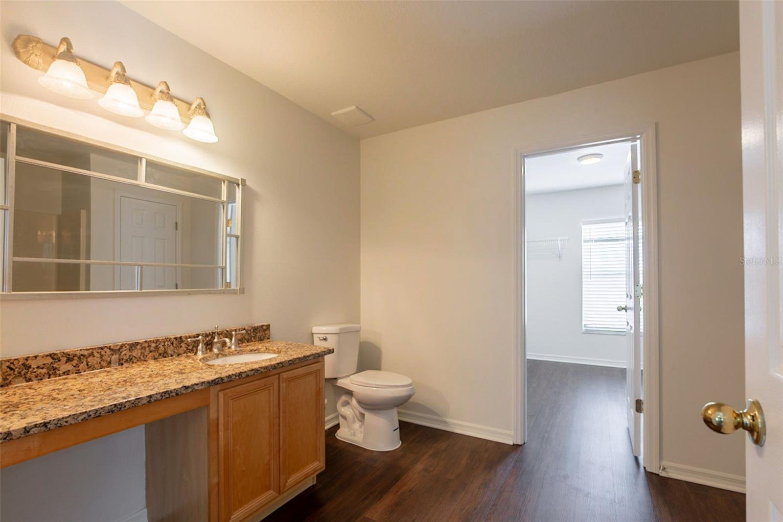 Image 29 of 45 For 6924 Lake Eaglebrooke Drive