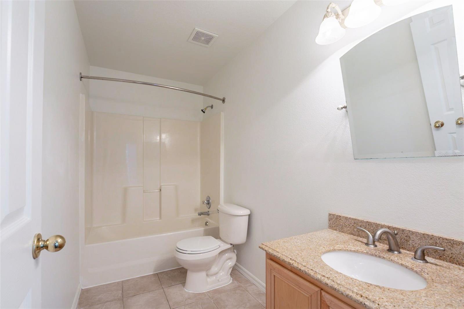 Image 36 of 45 For 6924 Lake Eaglebrooke Drive