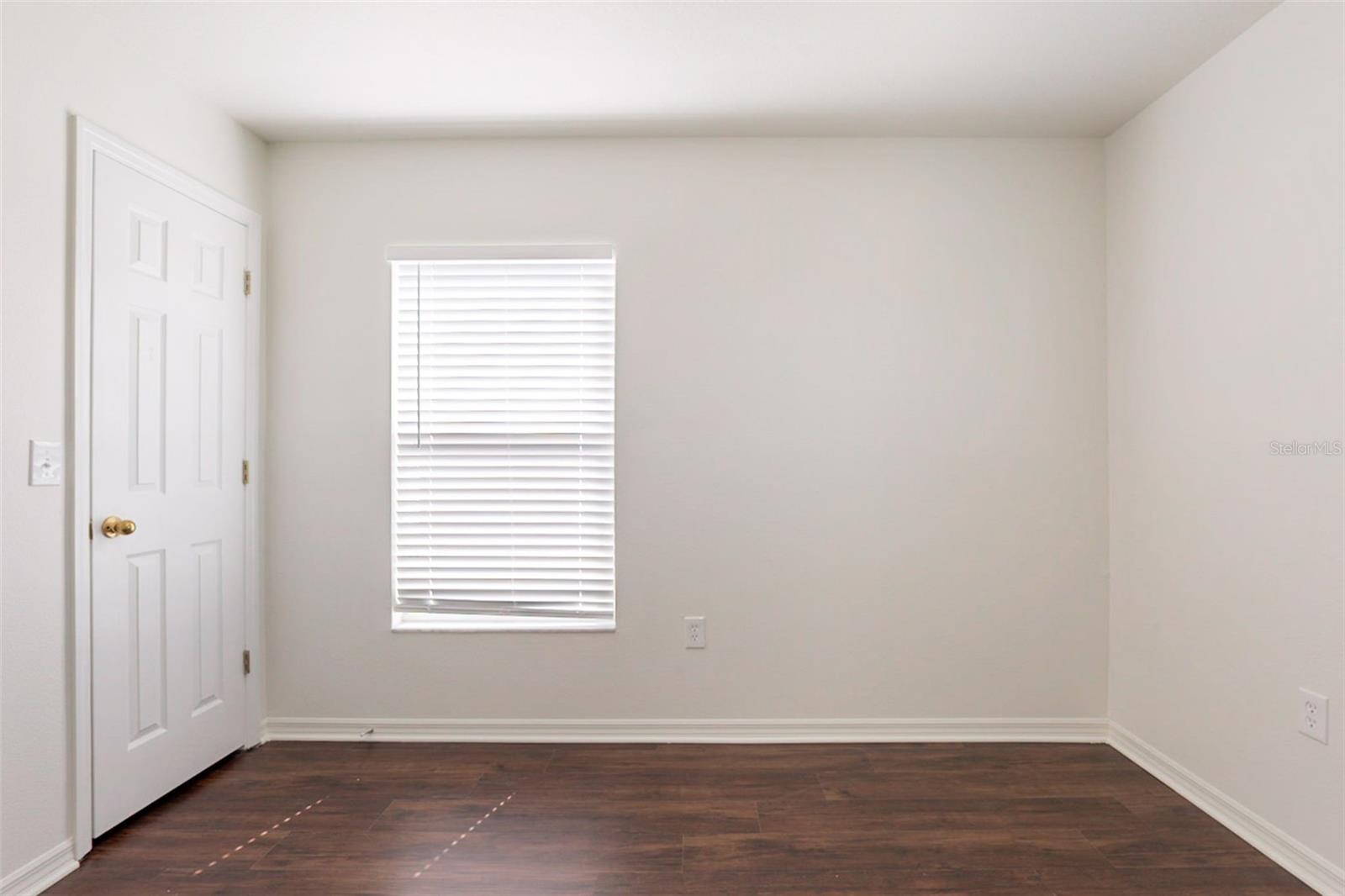 Image 39 of 45 For 6924 Lake Eaglebrooke Drive