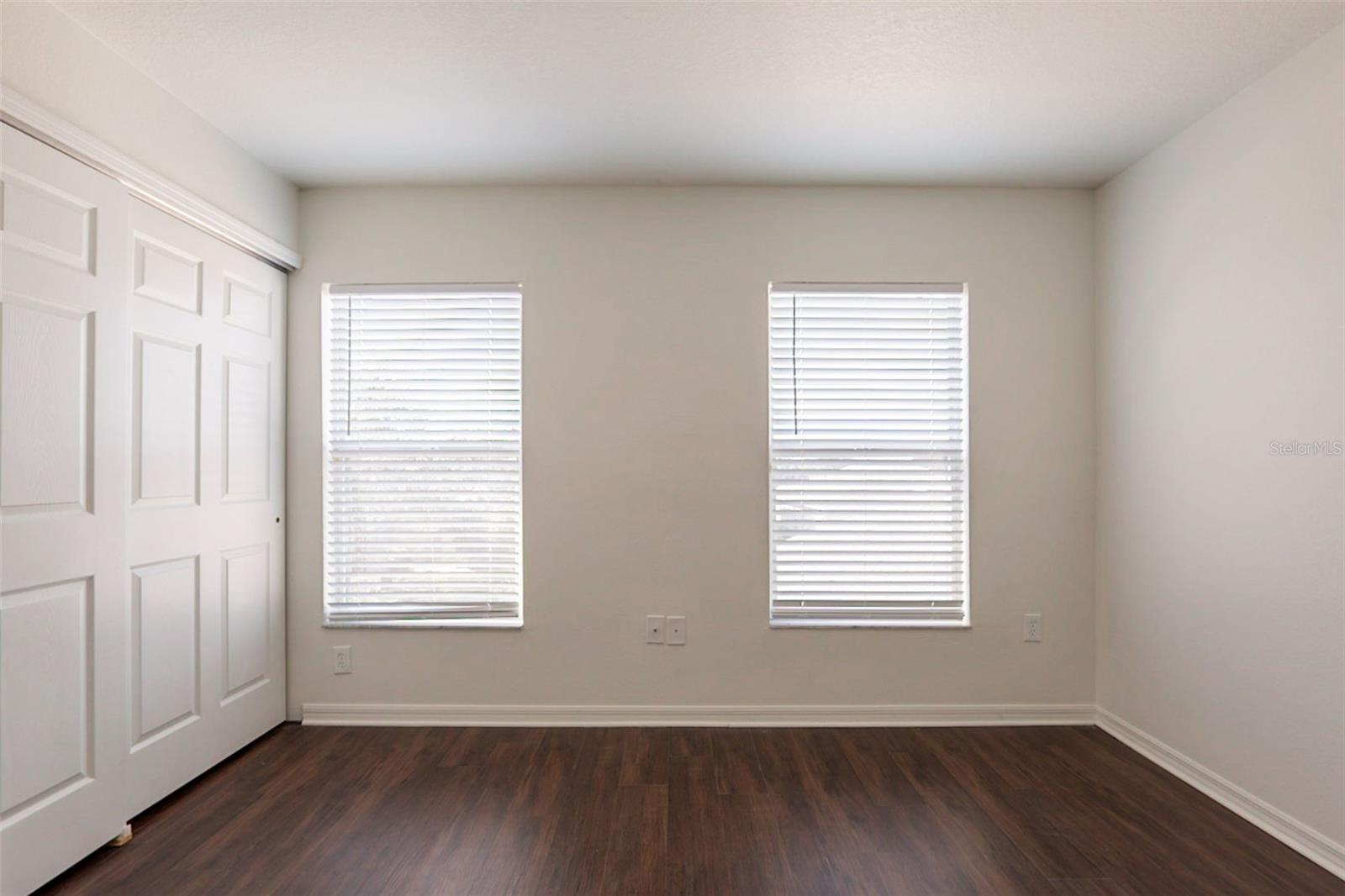 Image 41 of 45 For 6924 Lake Eaglebrooke Drive