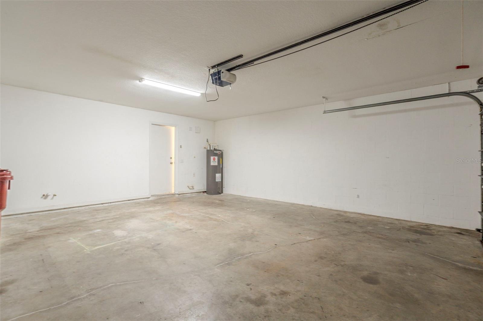 Image 28 of 31 For 2804 Spring Meadow Drive