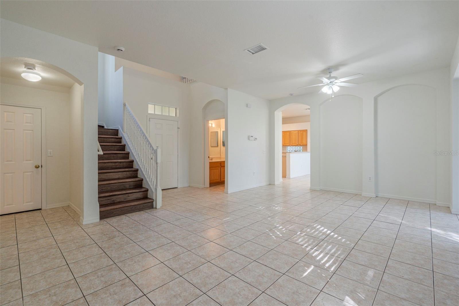 Image 3 of 31 For 2804 Spring Meadow Drive