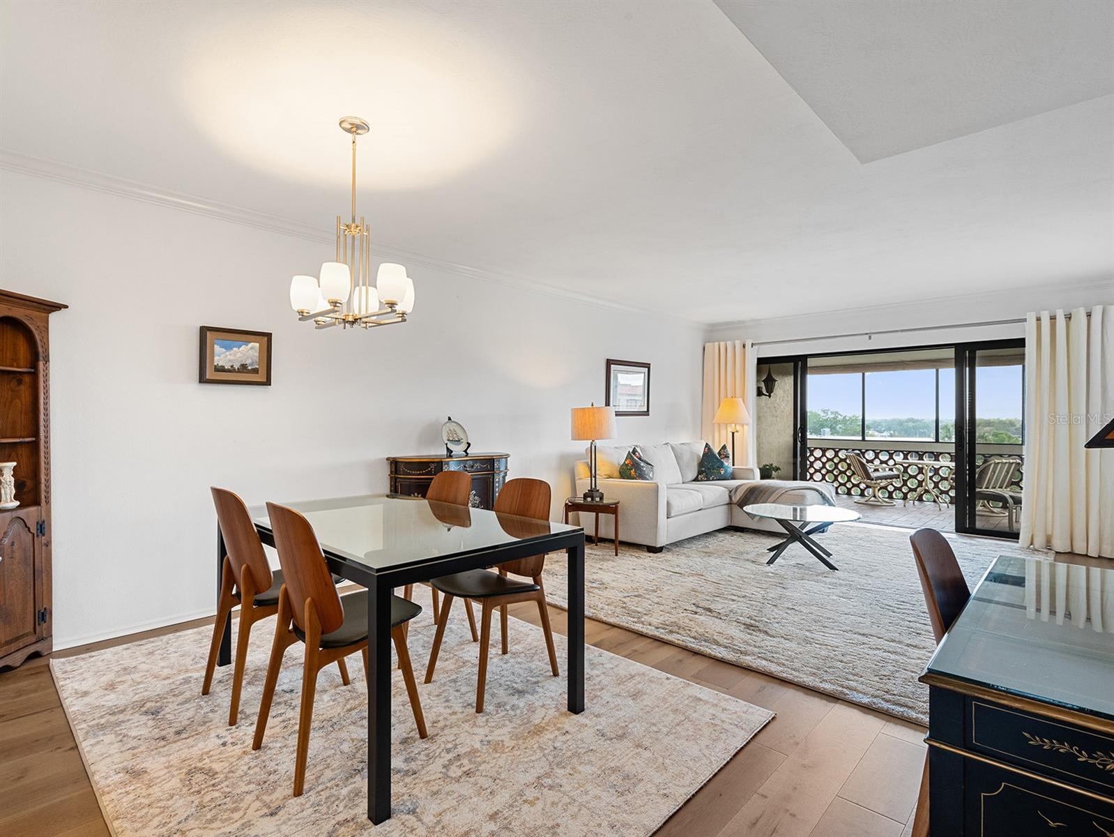 Image 10 of 41 For 100 Interlachen Avenue 503