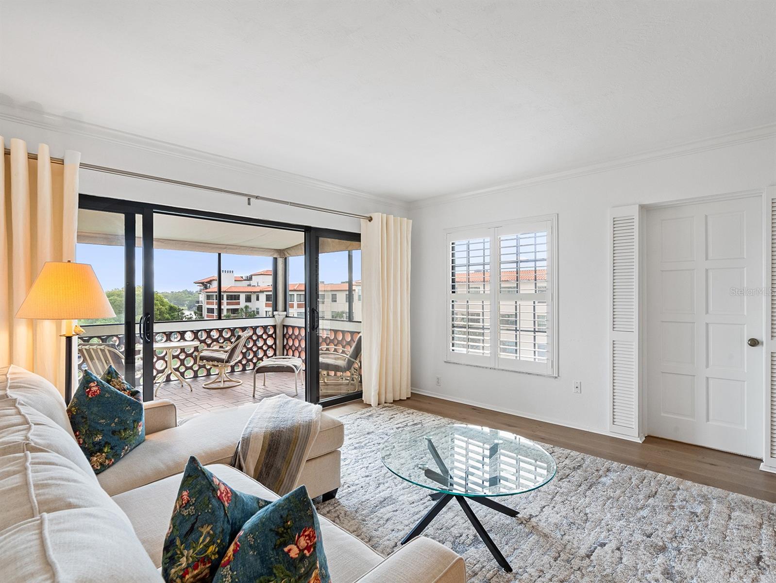 Image 13 of 41 For 100 Interlachen Avenue 503